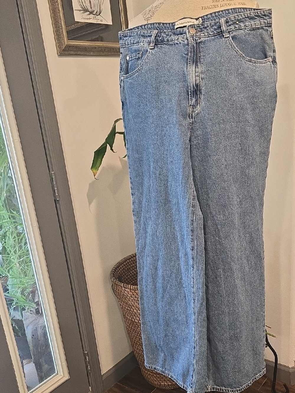 Classic Wide-Leg Women’s Jeans - Light Blue